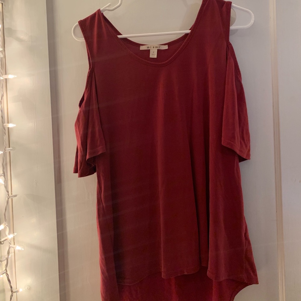 Red open sleeve top